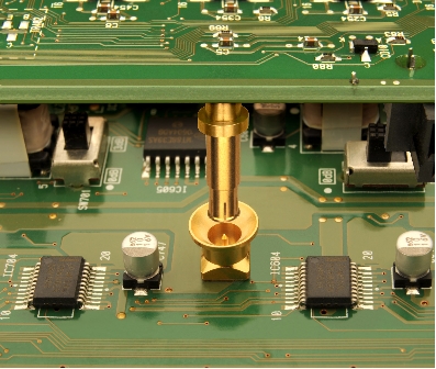 &ldquo;板對板&rdquo;同軸連接器