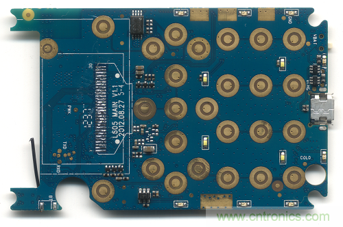 拆解探秘：售價75元的手機為什么還能盈利？