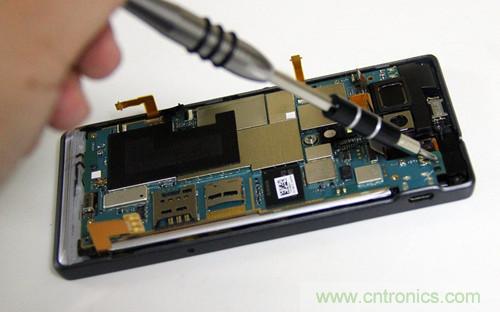拆解4G新機索尼M35t：用料十足，易于維修