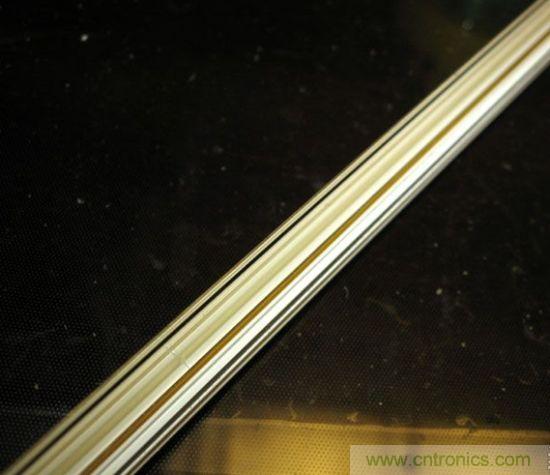 實用小知識：教你改善液晶屏發(fā)黃的狀況