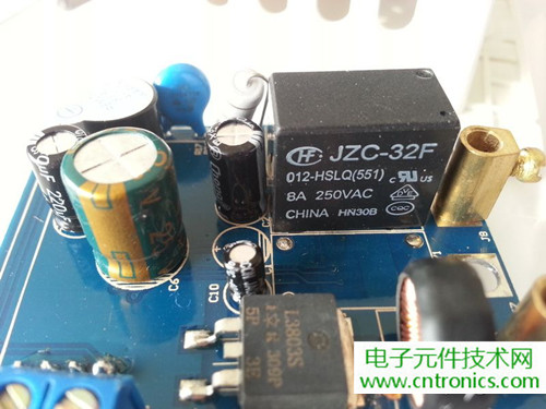 一款觸控開關拆解，做工不錯