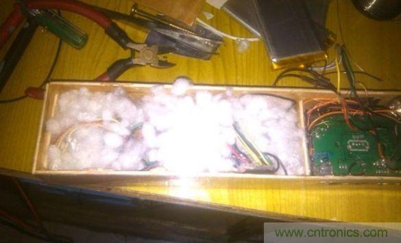 組裝，調試，安裝吸音棉