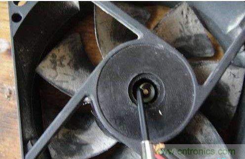 創(chuàng)意DIY！迷你風(fēng)力發(fā)電機！