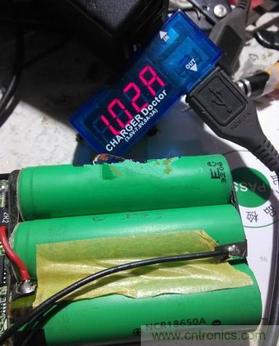 一拆便知！移動電源充電電流如何改造？