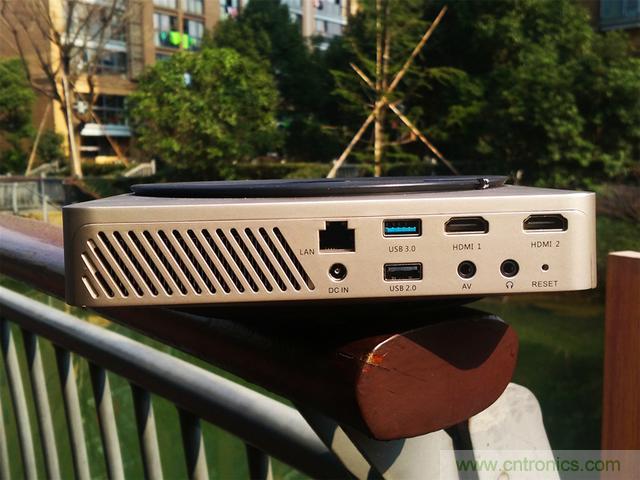 無屏電視時代已然來臨，客廳你做好準備了嗎？