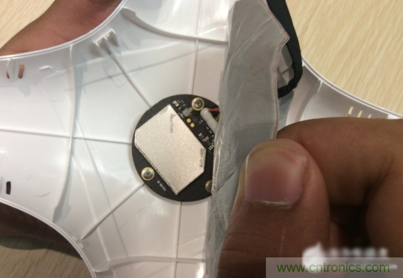 真飛機拆不著，那就來拆拆無人機&ldquo;鼻祖&rdquo;大疆吧！