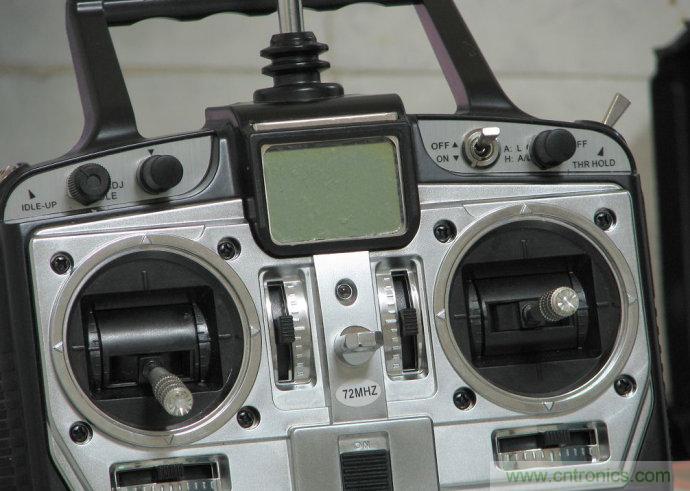 無人機 DIY 制作全過程，酷得不要不要的！