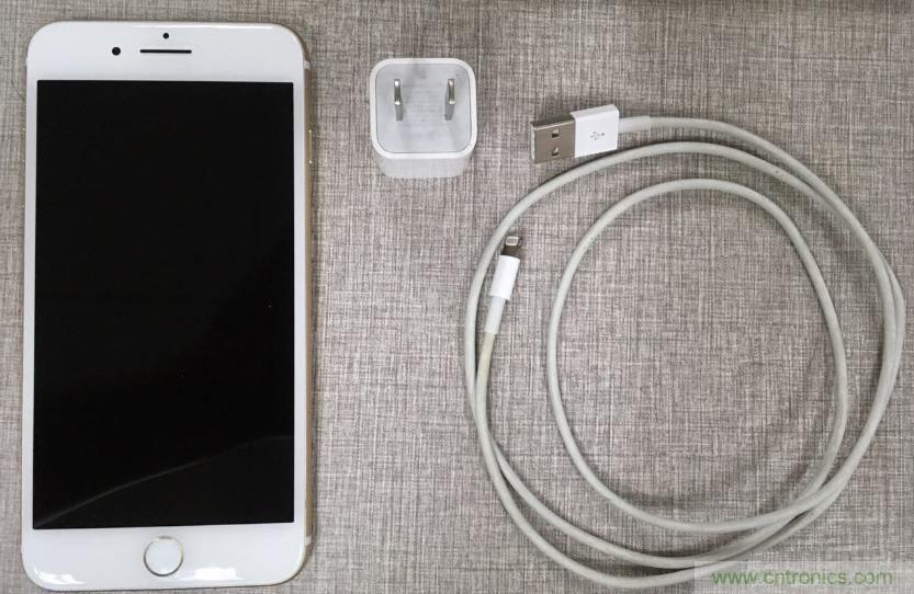 &ldquo;瘋7&rdquo;手機充電實測：為何沿用傳統充電模式？