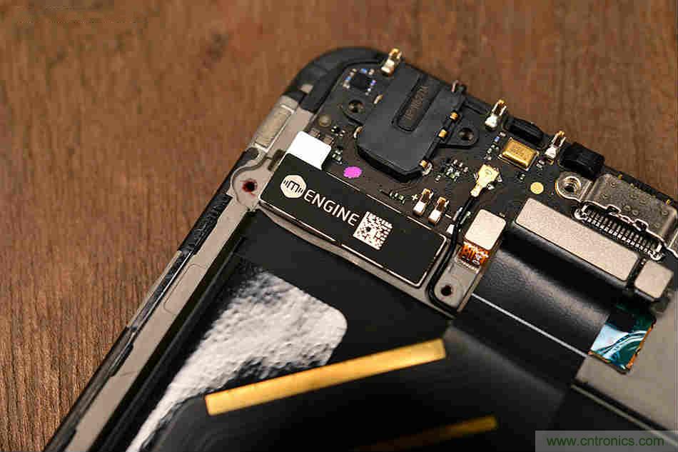 拆解魅族15 Plus：玩轉了新概念，但其工藝究竟如何？