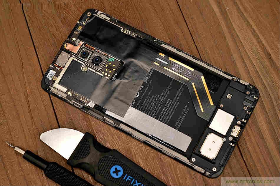 拆解魅族15 Plus：玩轉了新概念，但其工藝究竟如何？