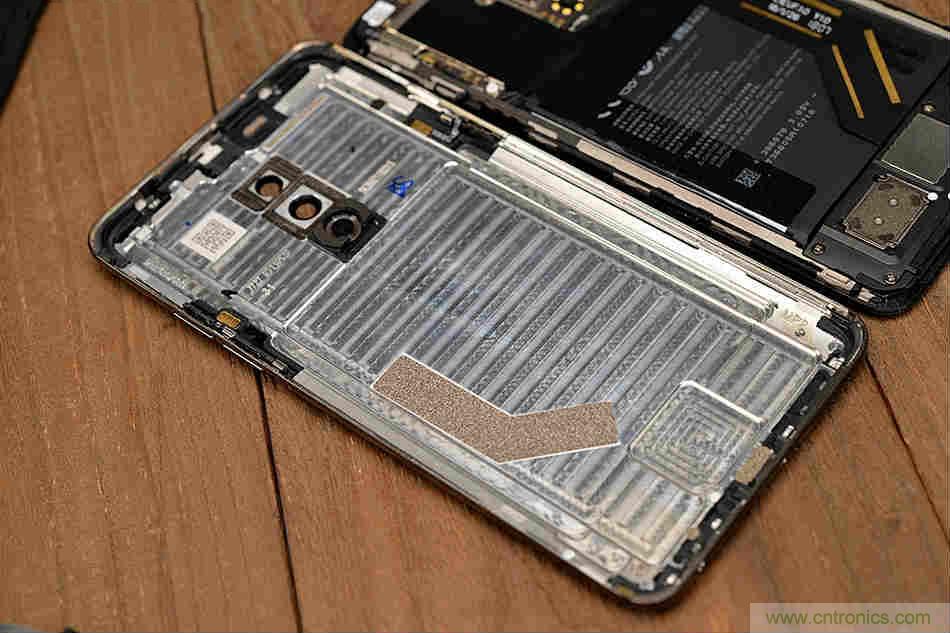 拆解魅族15 Plus：玩轉了新概念，但其工藝究竟如何？