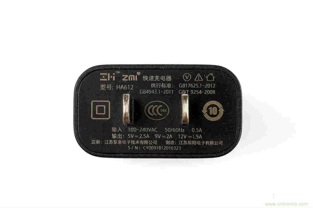 拆解對比：系出同門，小米、紫米無線充電器的差別有多大？