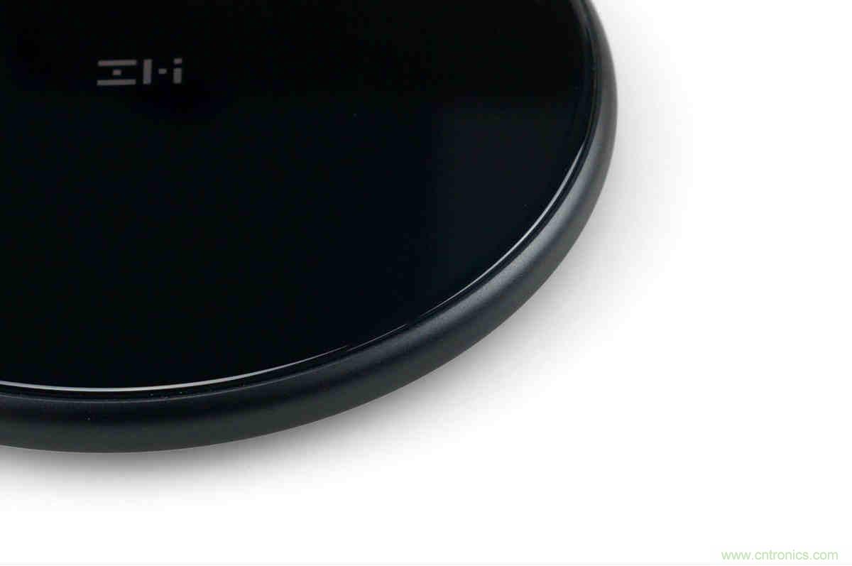 拆解對比：系出同門，小米、紫米無線充電器的差別有多大？