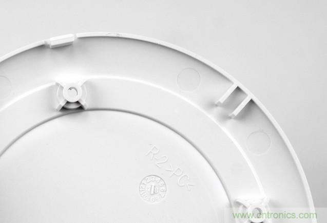 拆解對比：系出同門，小米、紫米無線充電器的差別有多大？