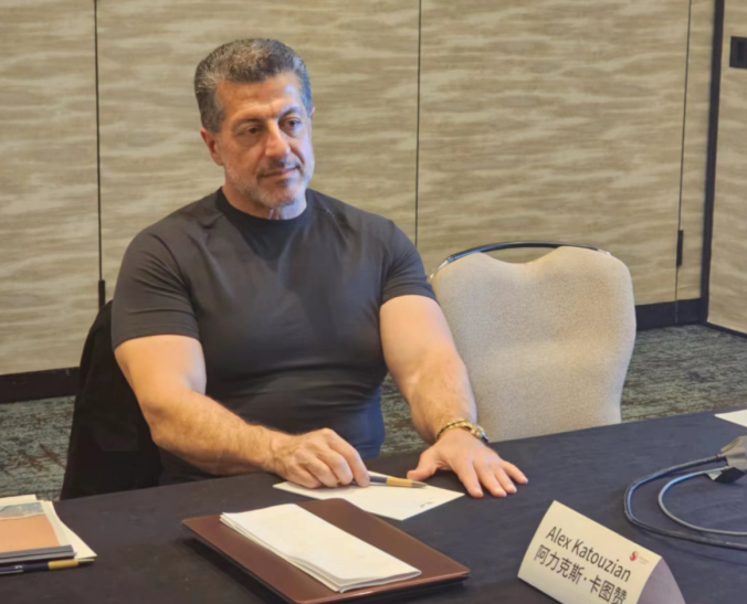 高通高級副總裁卡圖贊：手機(jī)市場仍在緩慢復(fù)蘇 第三代驍龍8適逢其時