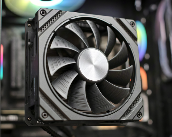 CPU總是過熱降頻？工程師教你只看這5個核心參數(shù)，選出高性價比靜音風扇